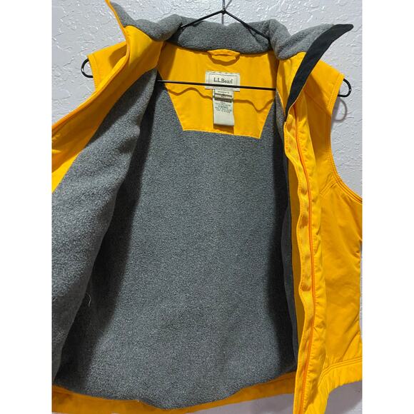 L.L. Bean Yellow Outdoors Fleece Lined Women's Zip up Vest Size S Petite - Picture 5 of 6